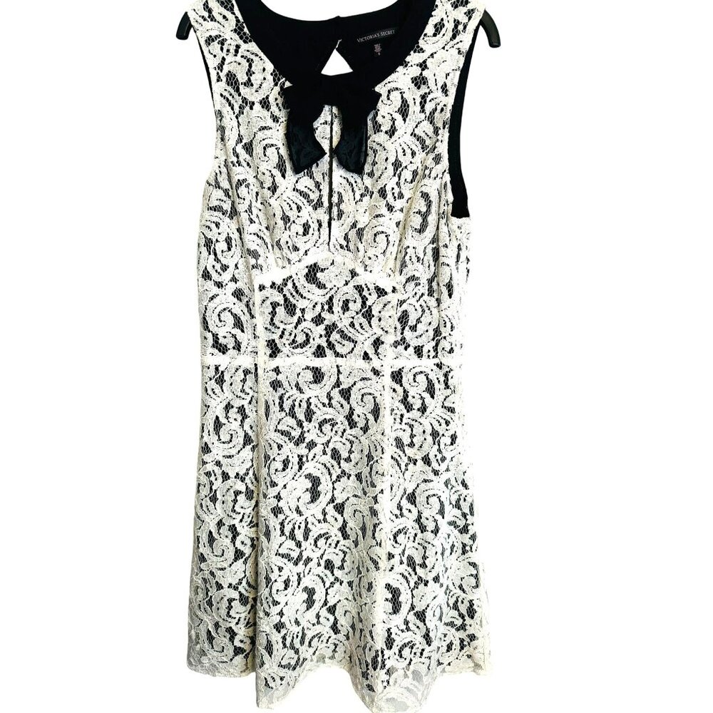 Victoria Secret Size 8 Dainty Lace Dress Graceful Bow Exceptional Fit